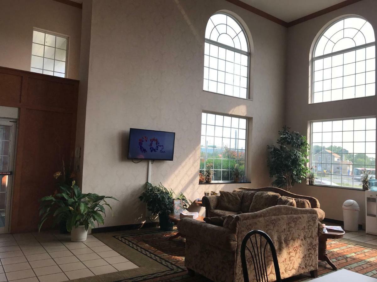 Super 8 By Wyndham Harrisburg Hershey North Esterno foto